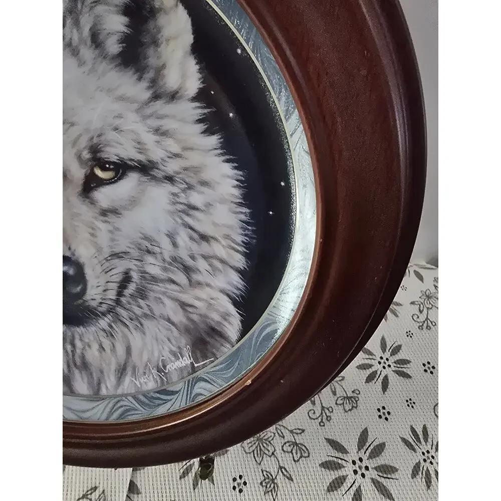 Vintage 1995 Bradford Exchange Mystic Spirit “Arctic Nights” Wolf Plate Framed